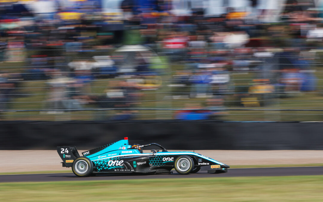 Penalty storm hits Martin Molnár in British F4 